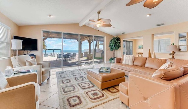 Infinity Tides - Direct Ocean Front Pool House