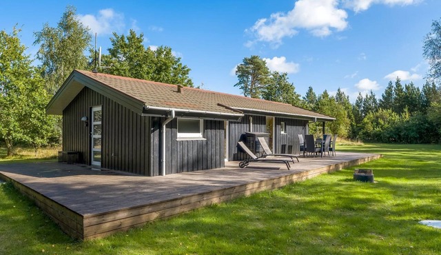 "Inga" - 300m from the sea by Interhome