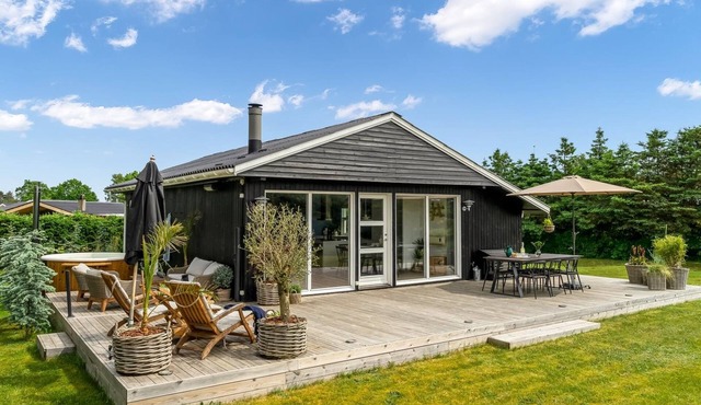 "Ingiald" - 600m from the sea by Interhome
