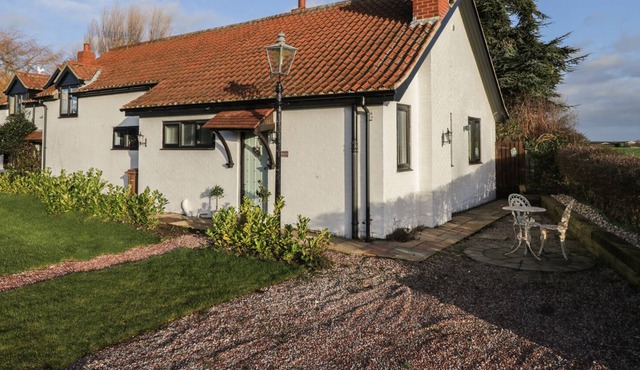 INGLEWOOD, pet friendly, with open fire in Ellerton