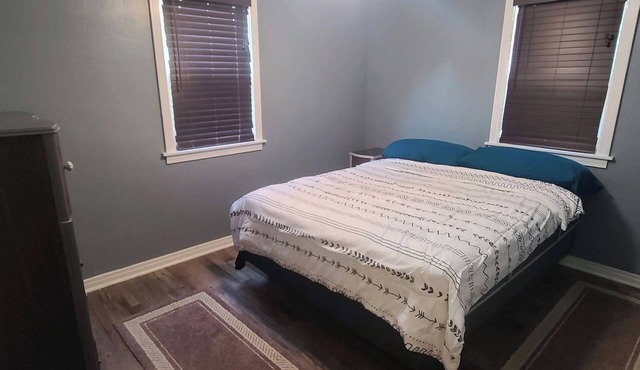 Inkcarceration Blue Sapphire Cottage, Close to Venue