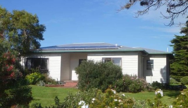 INLET COTTAGE - located at Wilsons Promontory