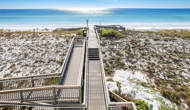 Inlet Reef 210 2 Bedroom Condo by RedAwning