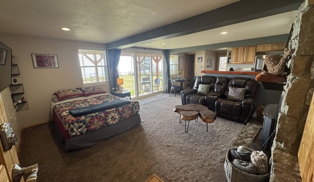 Inlet View Cottage in North Kenai