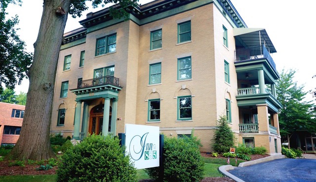 Inn at 835 Boutique Hotel