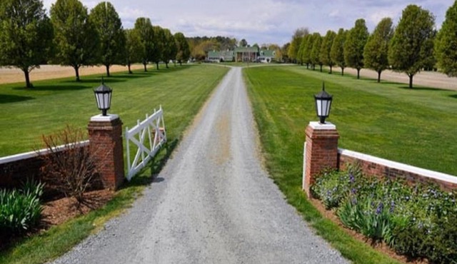 Inn at Huntingfield Creek