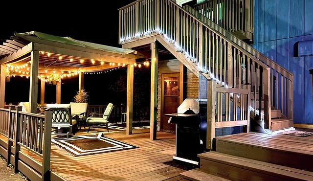 Inn Between the Lakes