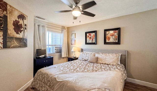 Inn Building Condo #103 updated, pool side view