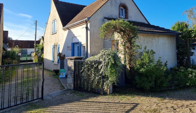 Inn Châteauneuf-sur-Loire, 2 bedrooms, 3 people
