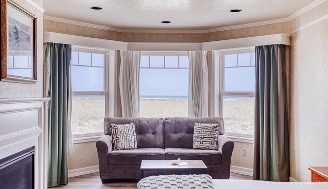 Inn of the Four Winds Oceanfront Seaside