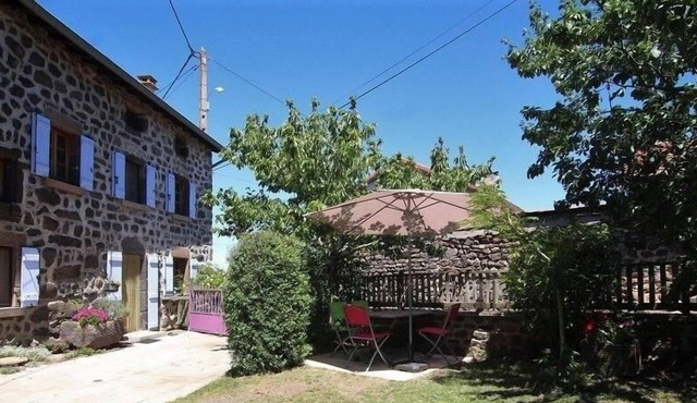 Inn Sanssac-l'Église, 2 bedrooms, 4 people