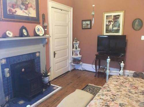 Inn Upon Moon River Plantation