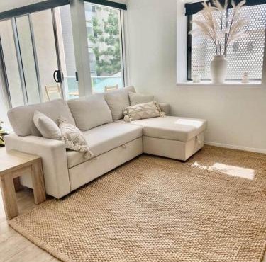 Inner City Gem next to St Andrews Hospital & Park