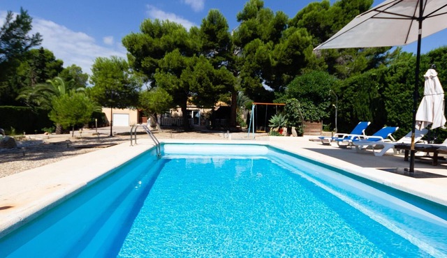 INNOUTHOME FAMILY HOUSE WITH SWIMING-POOL, BBQ AND WIFI LA CERVERA BON CAPÓ