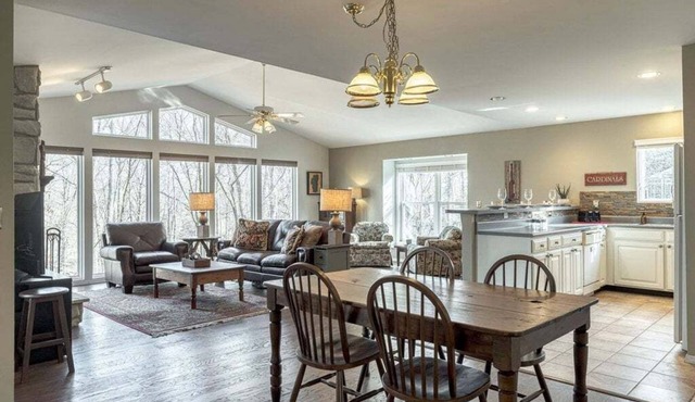 Innsbrook Woodland View Home