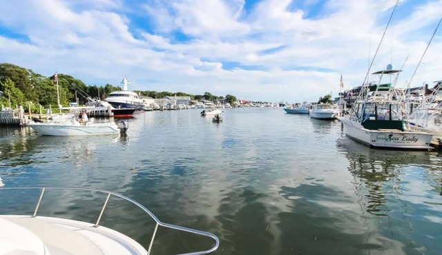 InnSeason Resorts HarborWalk