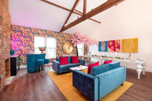 Innvigour Bespoke House with Free Parking for 3 Cars