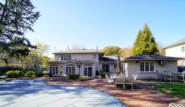 Inquire for special marathon and even rates. Long-time host.