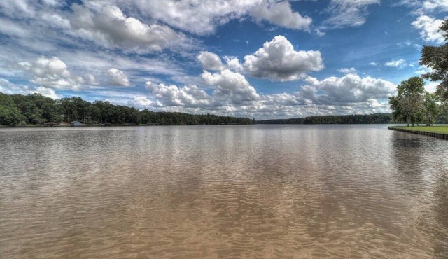 Inspirational Lake Front Escape