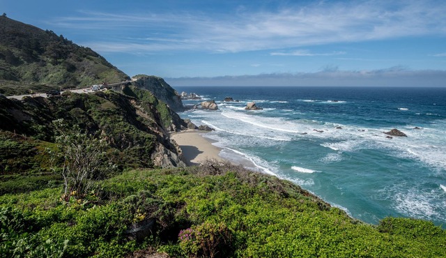 Inspiring Oceanfront Home with Dramatic Coastal Views