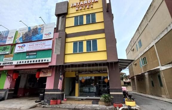Intanova Hotel