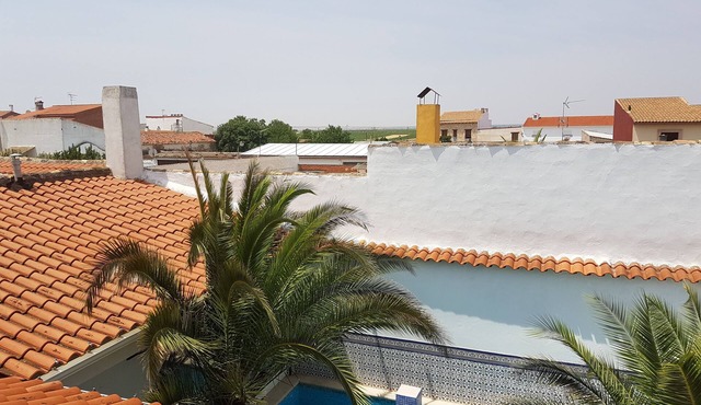 INTEGRO RENTAL HOUSE UP TO 21 PEOPLE