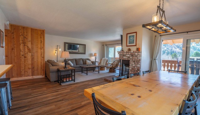 Interlaken #17 3 BEDROOM, 3 BATH, NEWLY REMODELED END UNIT, NOW WITH A EV CHARGING STATION!