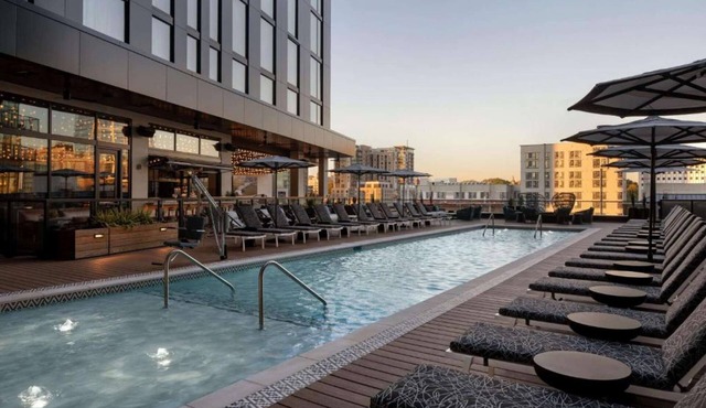 Intimate and Eclectic Escape In The Heart of Nashville | King Bed. Rooftop Pool
