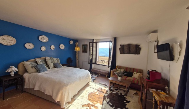 Intimate stone suite with terrace - Verdon