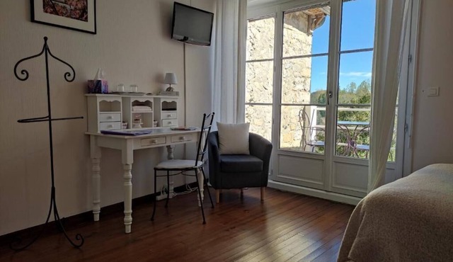 Intimate Room with Terrace - OSSAU