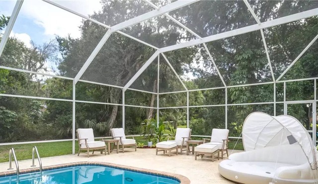 Intracoastal estate: waterfront, pool, private beach-close to everything!