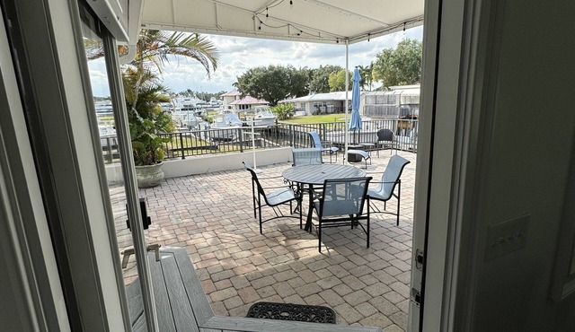 Intracoastal Home With Pool, 3 Bedroom 1.5 Bath - PGA Blvd & Ellison Wilson