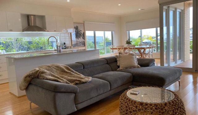 INVERLOCH BLUE PEARL WIFI LINEN and POOL Inc