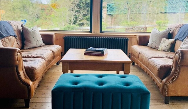 Invershin Hotel Bunkhouse & Bar