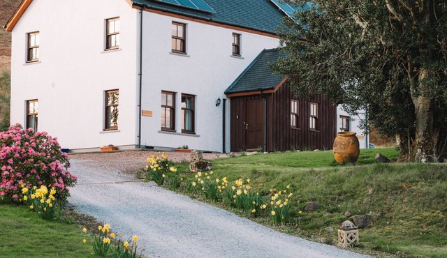 Inverskilavulin Estate - Maclean House