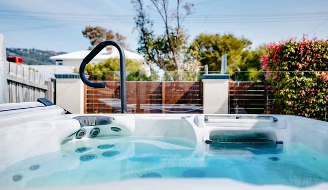 Invigorating Dromana Seaside Retreat w/private spa