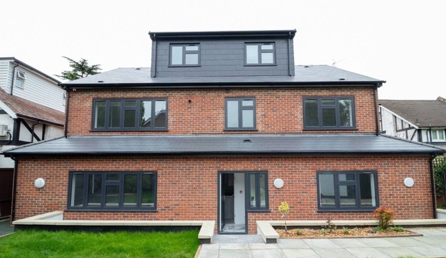 Inviting 1 Bed Apartment in Purley