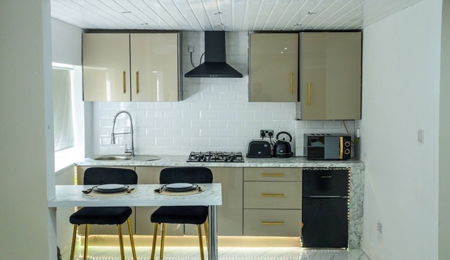 Inviting 1-bed House in Bradford