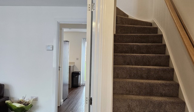 Inviting 2-Bed House in Crewe