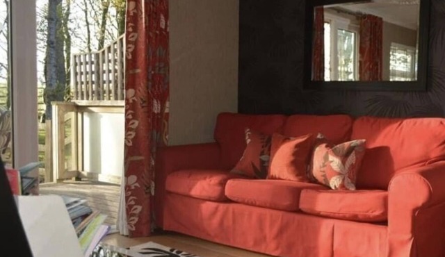 Inviting 2-Bed Lodge in Harrogate