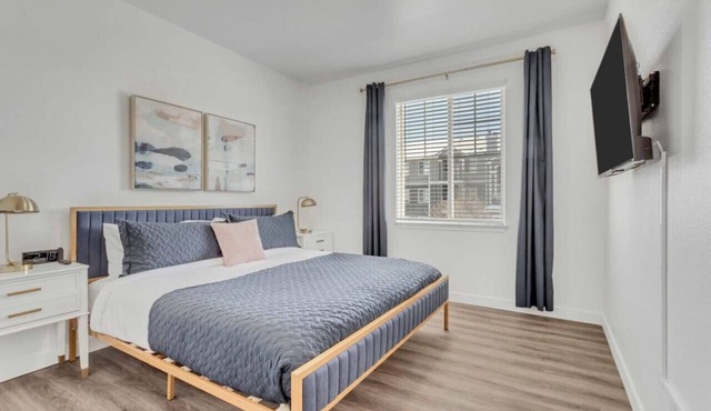 Inviting 2BR with Pool, Hot Tub, and Extra Bed, Near Hill AFB