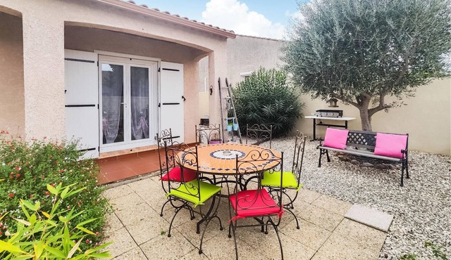 Inviting and beautiful vacation home in a suburb of Beziers.