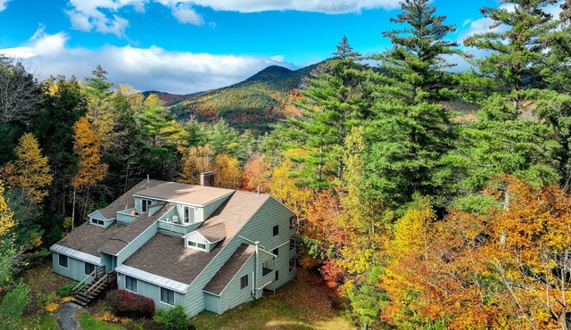 Inviting Bartlett Condo: 1 Mi to Attitash Mountain