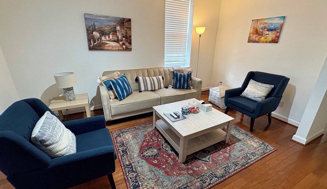 Inviting Mediterranean Retreat. Elegant 2-bedroom condo with AC in St. Louis