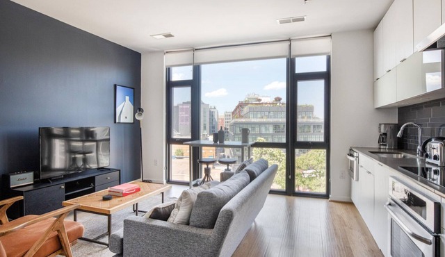 Inviting Shaw Jr 1BR w/Gym, W/D & Pool, nr Restaurants, by Blueground