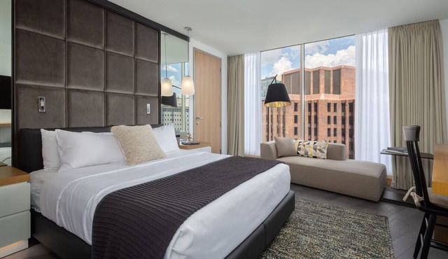 Inviting Suite Ideal for Executive Explorers, Near Philadelphia Museum of Art