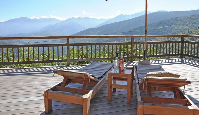 Inviting Villa in Ayguatebia-Talau with Garden