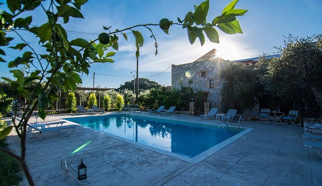 Io Villa 3 a little stone castle with pool