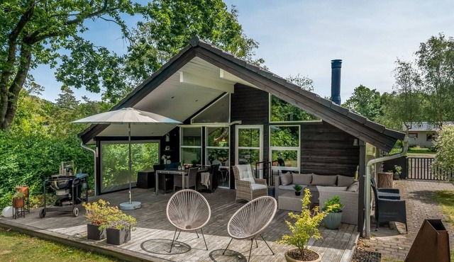 "Iorund" - 10km from the sea by Interhome