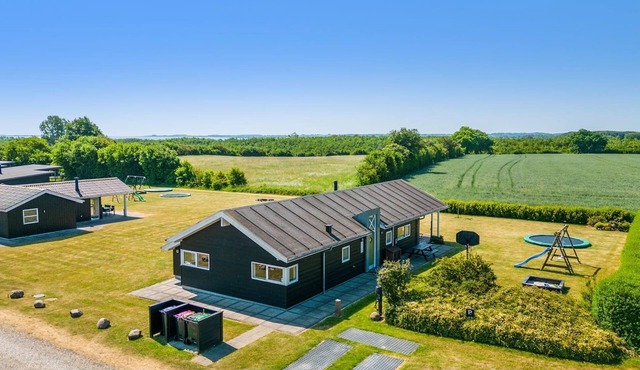 "Iorund" - 550m from the sea by Interhome